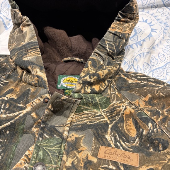 Cabelas Jacket Large - Picture 2 of 3